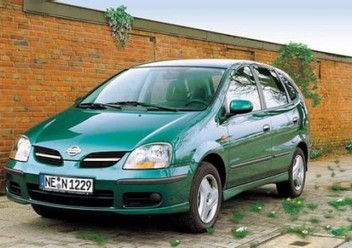 Pokrowce samochodowe Nissan Almera Tino